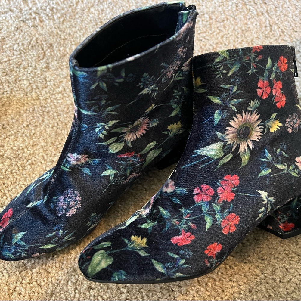 Betsy Johnson Booties